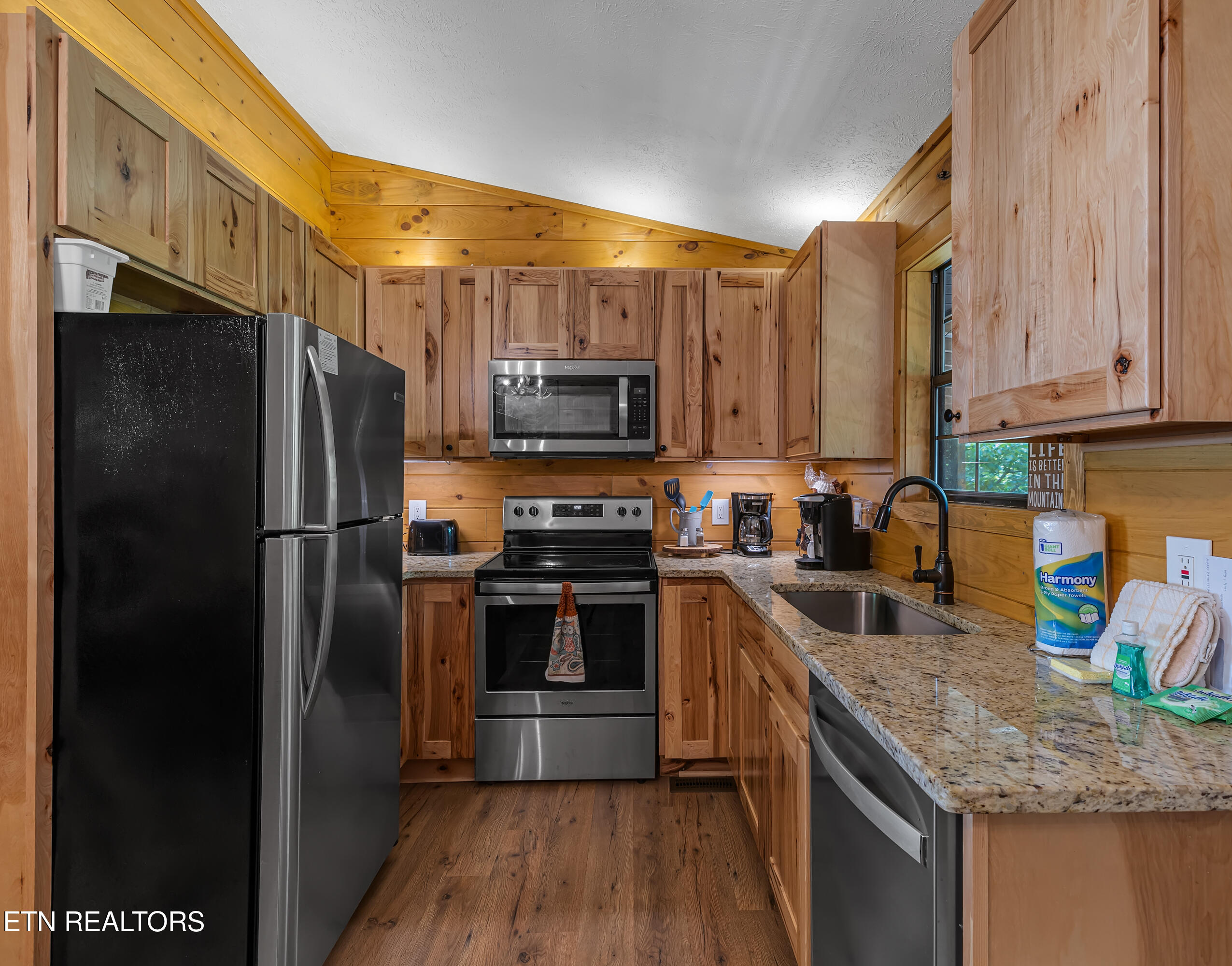 2829 Ridgeway Trail Sevierville, TN 37863 - Photo 9 of 23 2829 Ridgeway Trail-109