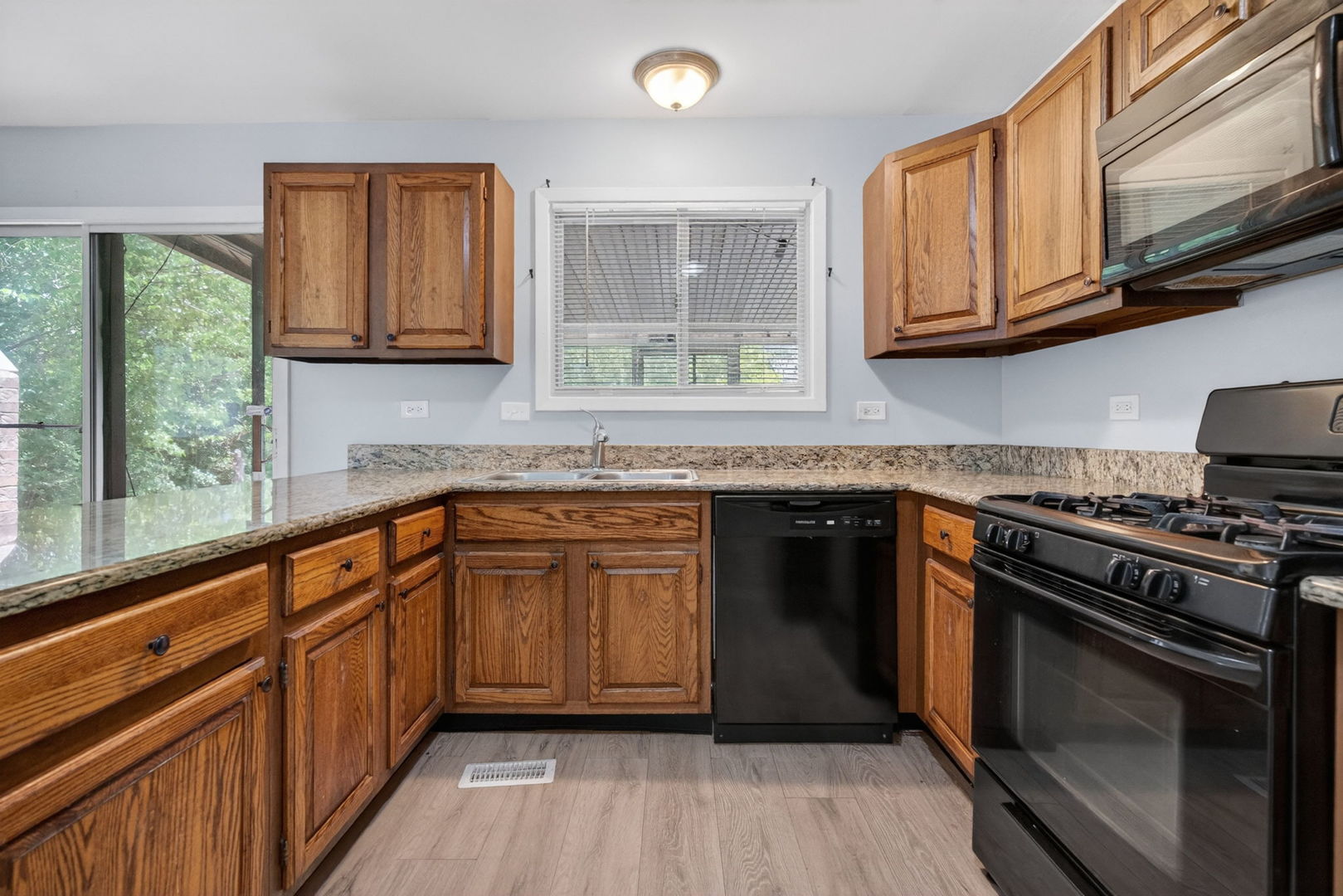 115 Oriole Road Matteson, IL 60443 - Photo 16 of 31