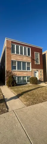$2,265 | 5754 West Montrose Avenue, Unit A, Chicago, IL 60634