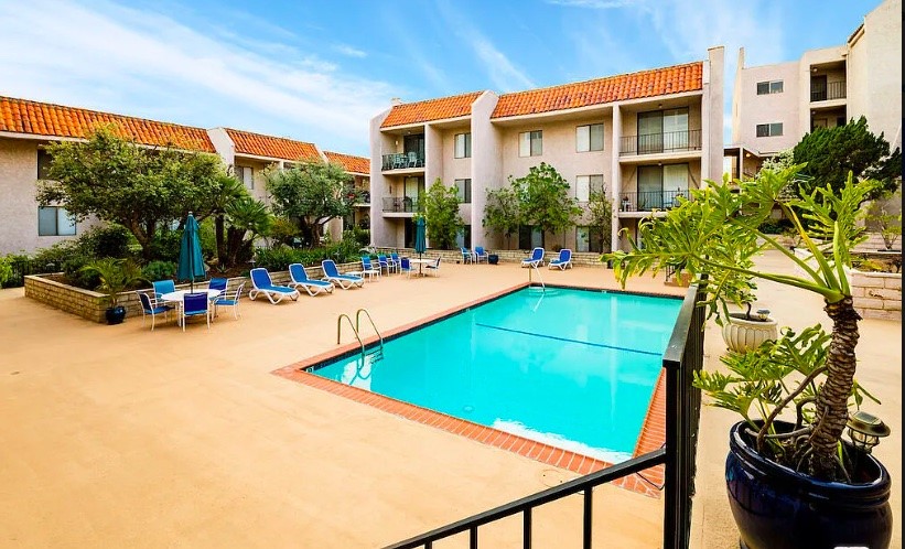 1401 Valley View Road, Unit 129 Glendale, CA 91202 - Photo 1 of 17