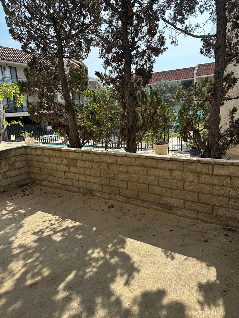 1401 Valley View Road, Unit 129 Glendale, CA 91202 - Photo 13 of 17