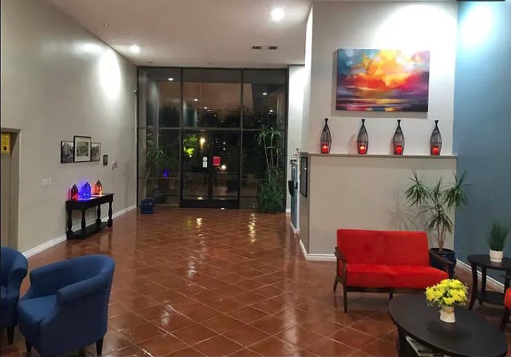 1401 Valley View Road, Unit 129 Glendale, CA 91202 - Photo 2 of 17