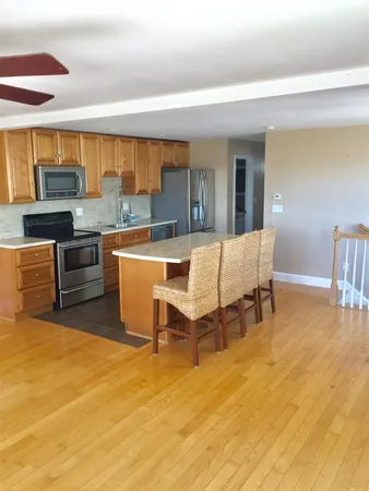 $3,000 | 497 Winnacunnet Road, Unit 1, Hampton, NH 03842