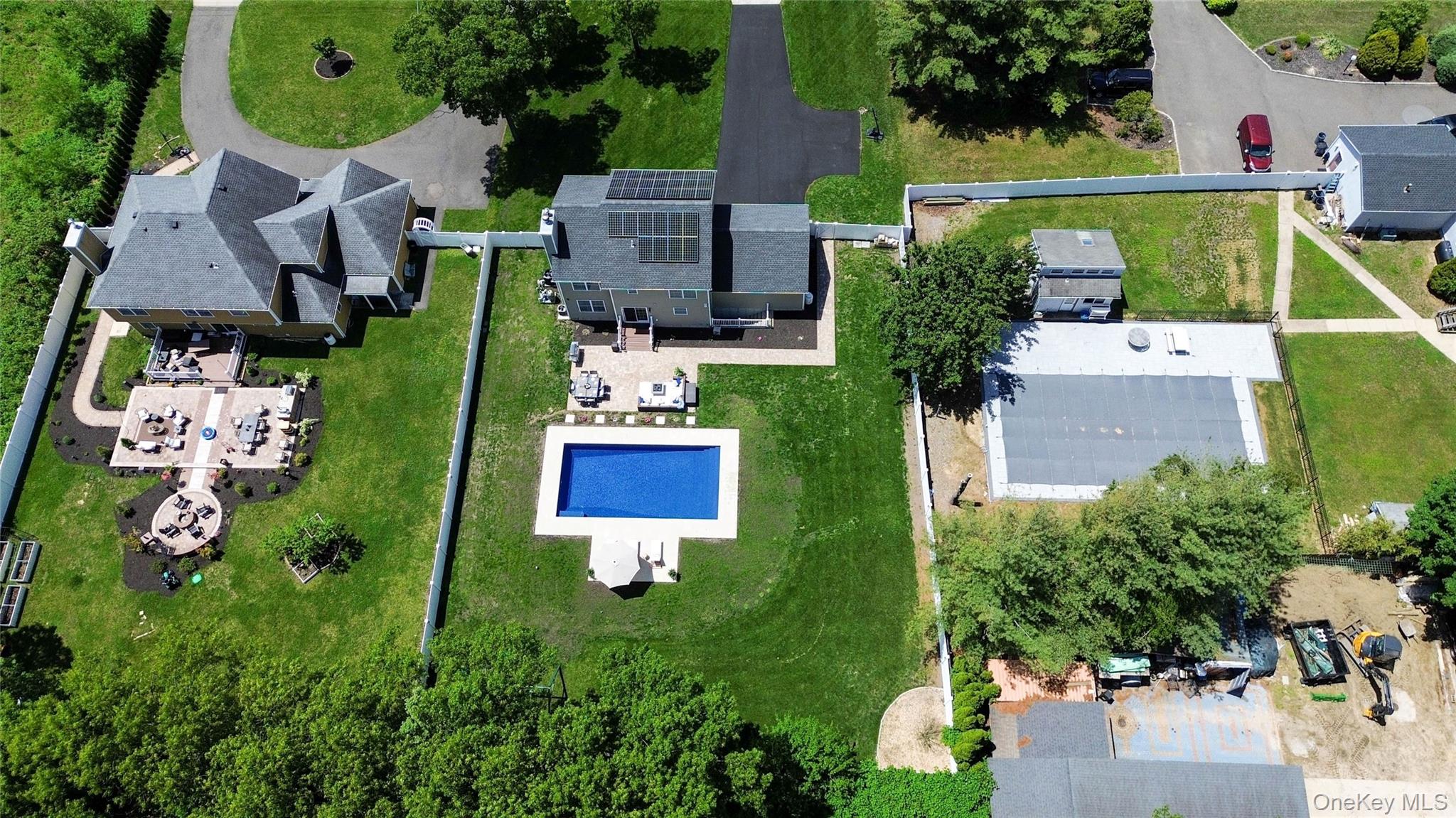 587 Blue Point Road Holtsville, NY 11742 - Photo 34 of 38