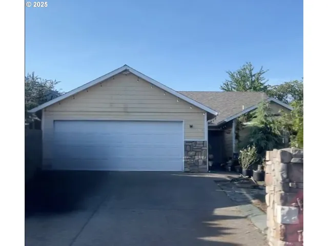 $299,900 | 4385 Mahrt Avenue Southeast, Salem, OR 97317