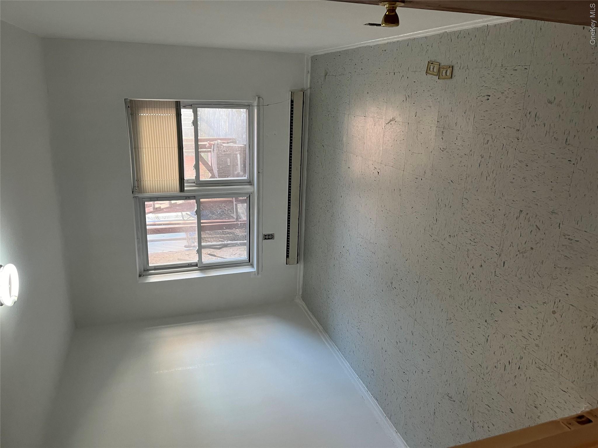 91-04 75th Street, Unit 1 Queens, NY 11421 - Photo 4 of 6