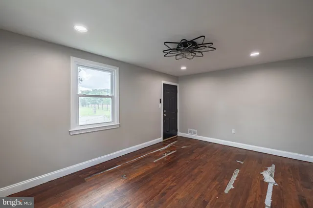 $350,000 | 6100 Elder Street, Capitol Heights, MD 20743