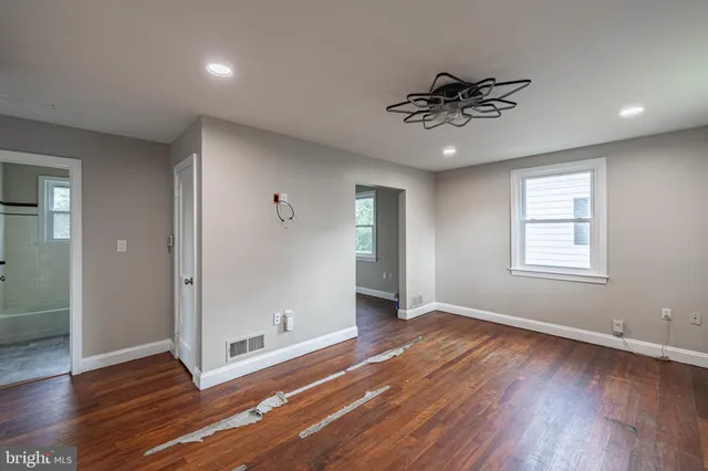 $350,000 | 6100 Elder Street, Capitol Heights, MD 20743