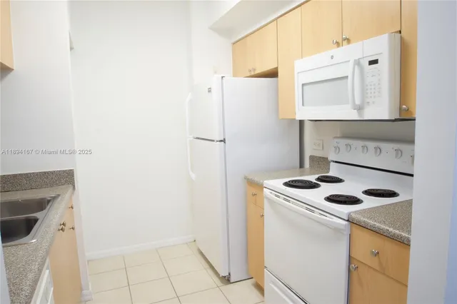 $1,960 | 2440 East Preserve Way, Unit 102, Miramar, FL 33025