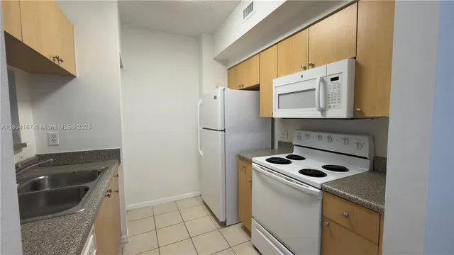 $1,960 | 2440 East Preserve Way, Unit 102, Miramar, FL 33025