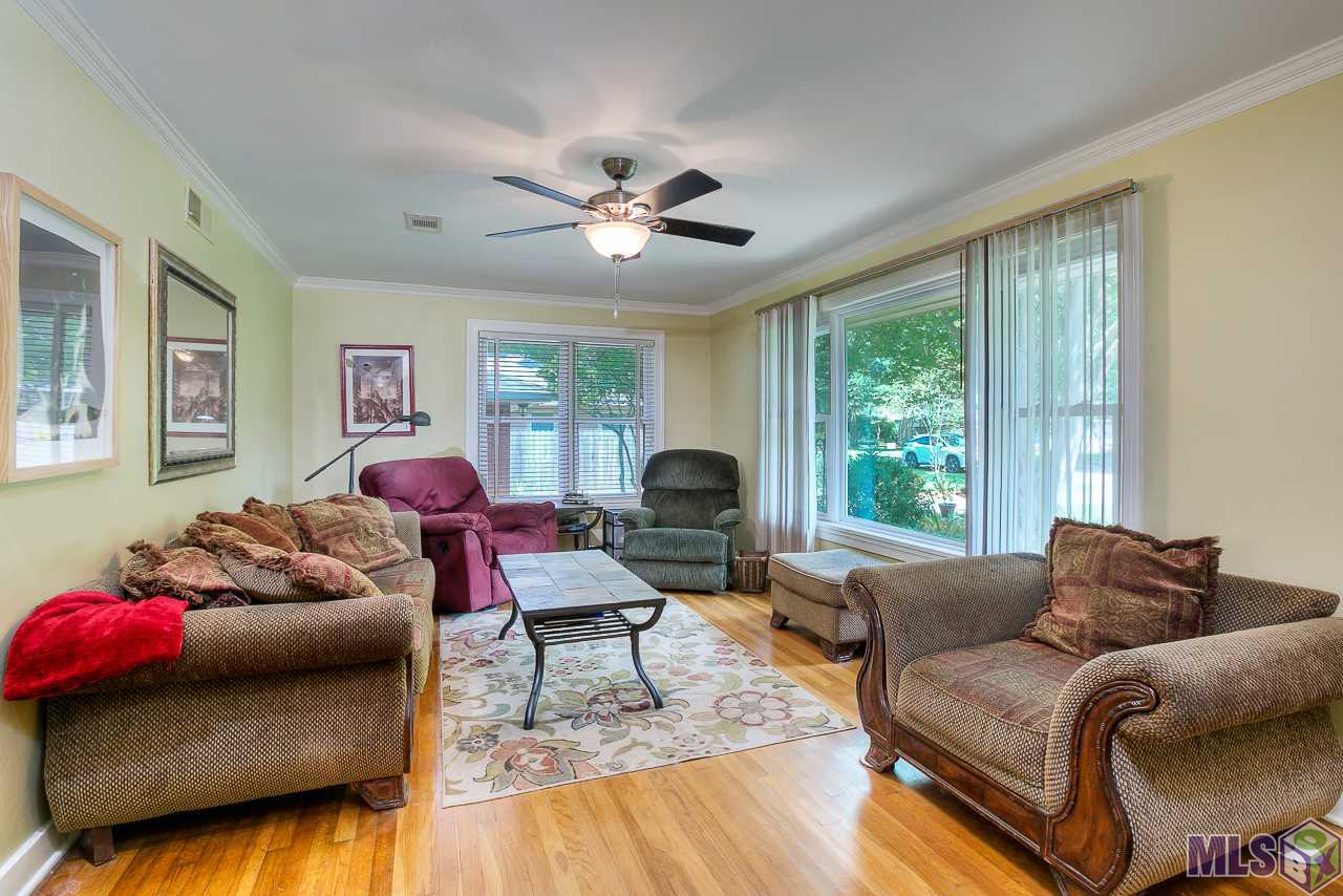 9155 Redbud Street Baton Rouge, LA 70815 - Photo 6 of 19 Living Room