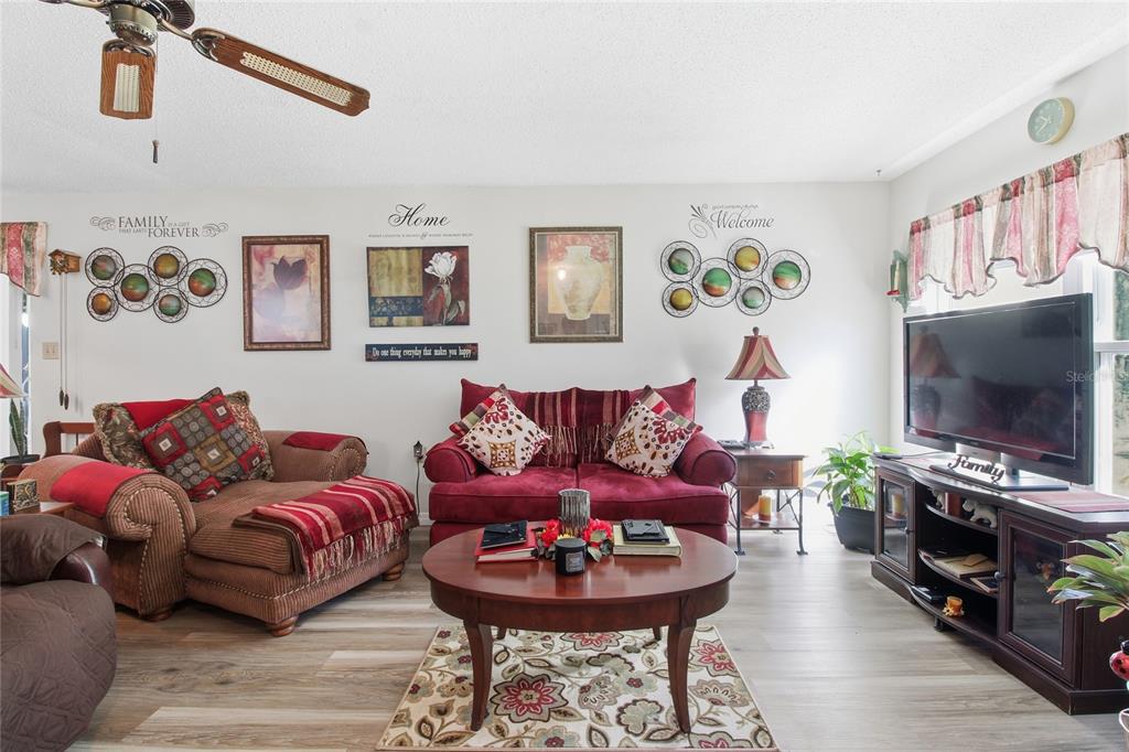 4602 Sandy Lane Lakeland, FL 33813 - Photo 7 of 50