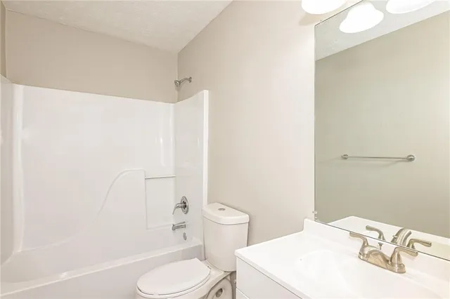 $1,945 | 2320 Huntington Drive, Loganville, GA 30052