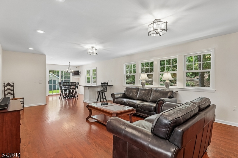 44 Londonderry Way Summit, NJ 07901 - Photo 14 of 40