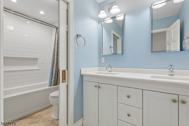 44 Londonderry Way Summit, NJ 07901 - Photo 22 of 40