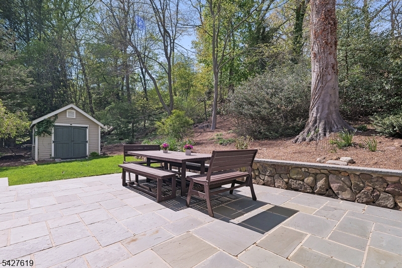 44 Londonderry Way Summit, NJ 07901 - Photo 36 of 40