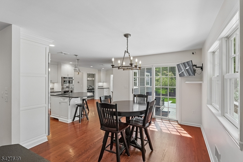 44 Londonderry Way Summit, NJ 07901 - Photo 10 of 40