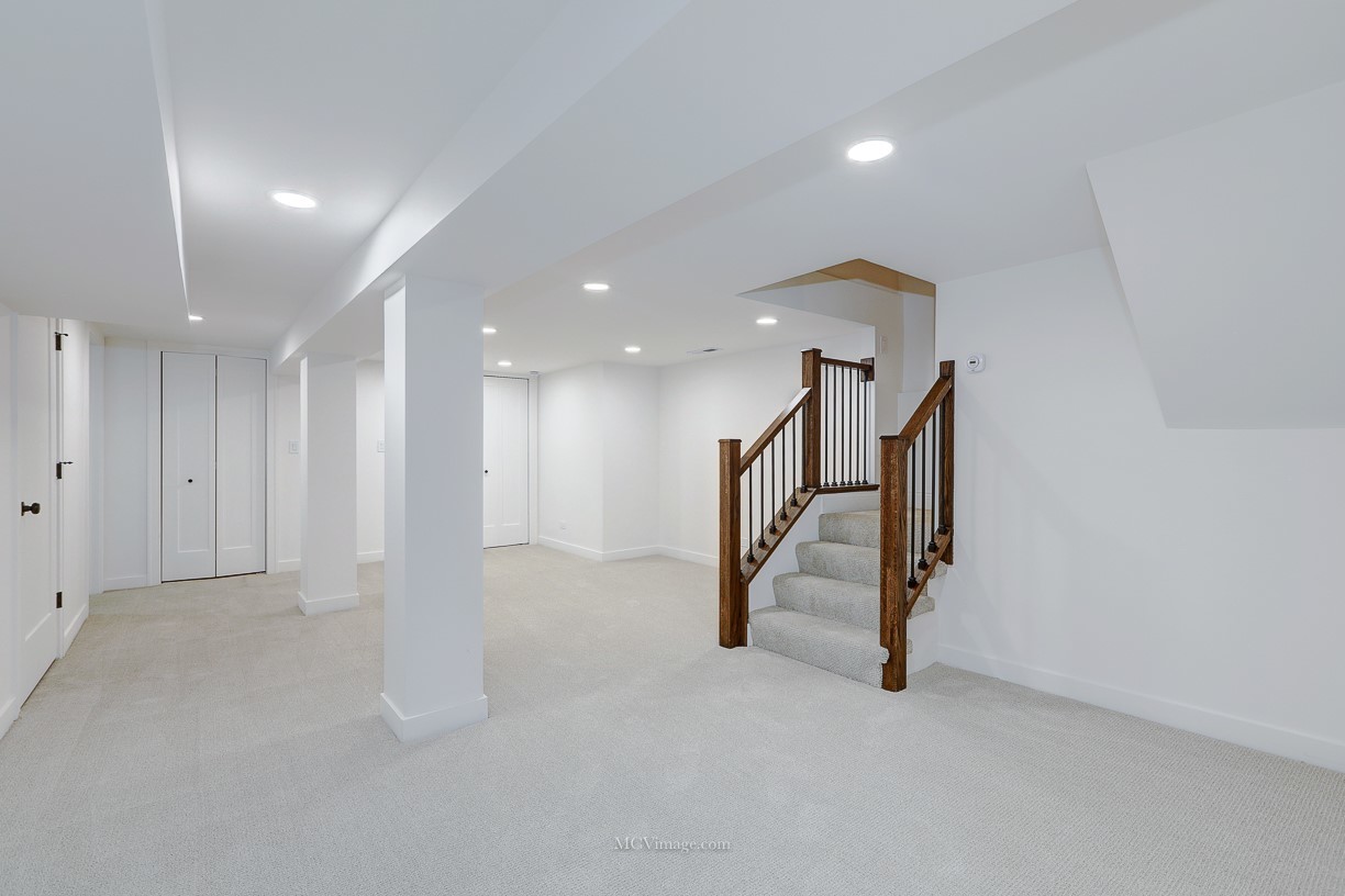 336 Nuttall Road Riverside, IL 60546 - Photo 25 of 34 a view of an empty room with stairs