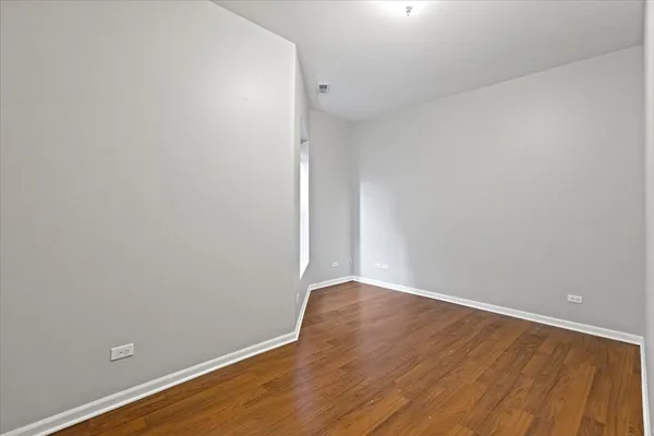 $2,845 | 7717 North Marshfield Avenue, Unit 2, Chicago, IL 60626