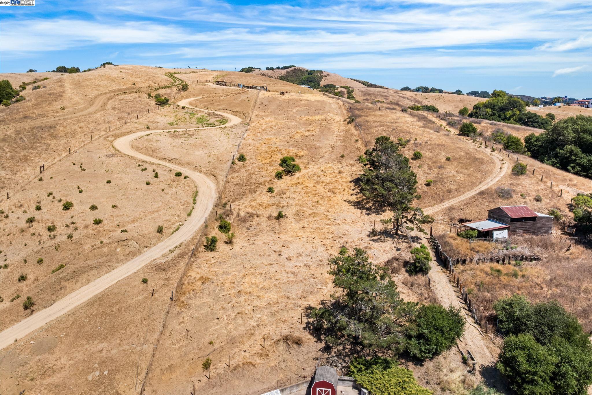 26928 Palomares Road Castro Valley, CA 94552 - Photo 6 of 58