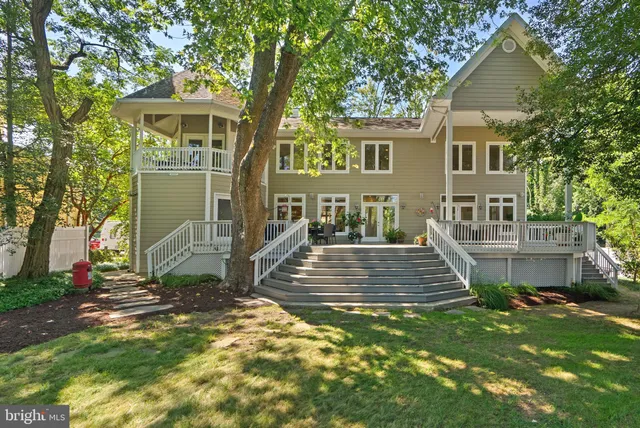 $1,650,000 | 921 Lake Drive, Arnold, MD 21012