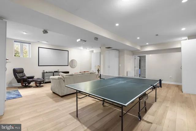 $1,550,000 | 921 Lake Drive, Arnold, MD 21012