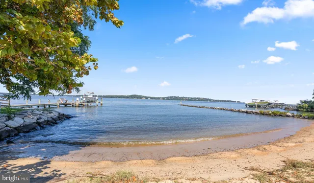 $1,550,000 | 921 Lake Drive, Arnold, MD 21012