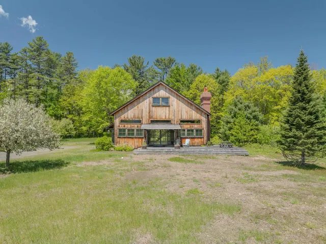 $2,500 | 398 Plains Road, Unit 1, Lisbon, NH 03585