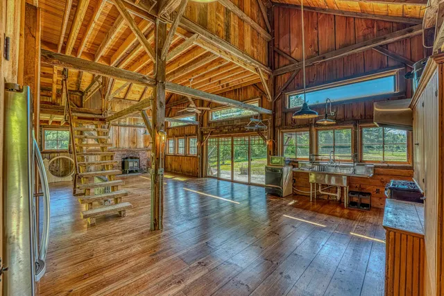 $2,500 | 398 Plains Road, Unit 1, Lisbon, NH 03585