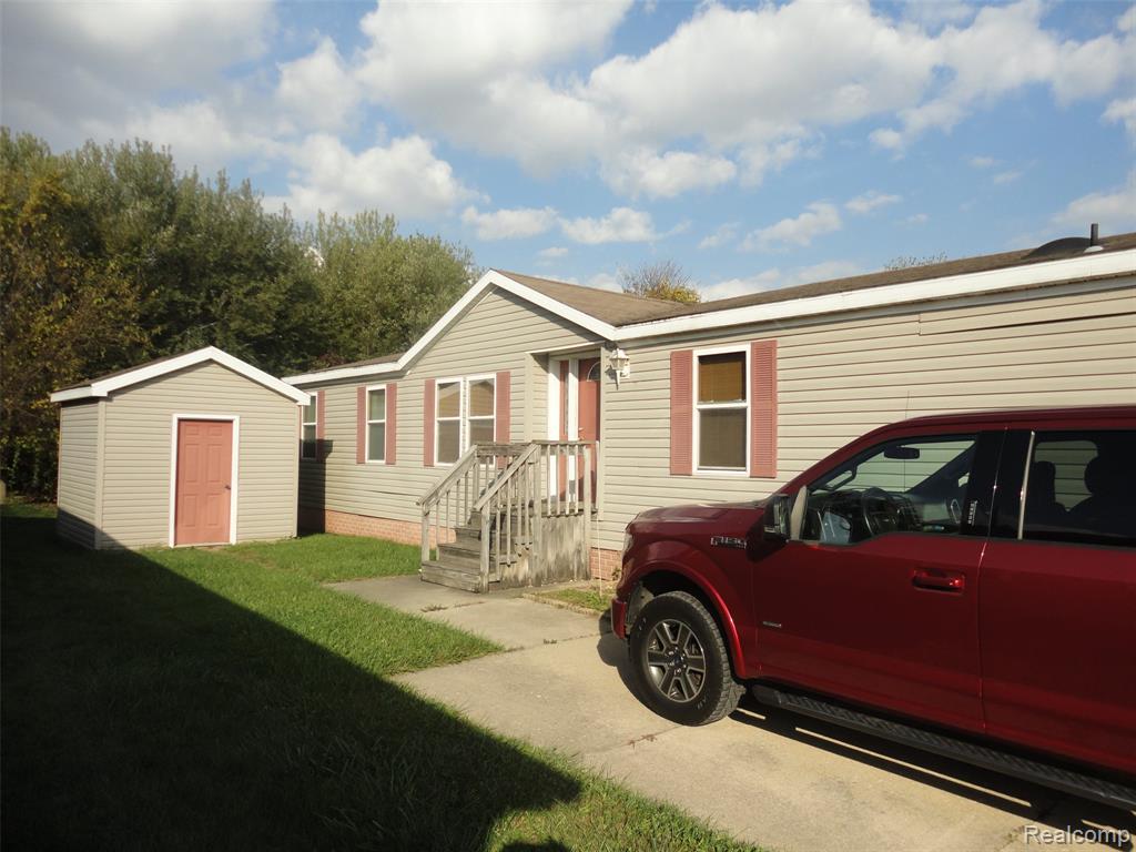 3862 Ryans Ridge Monroe, MI 48161 - Photo 1 of 17
