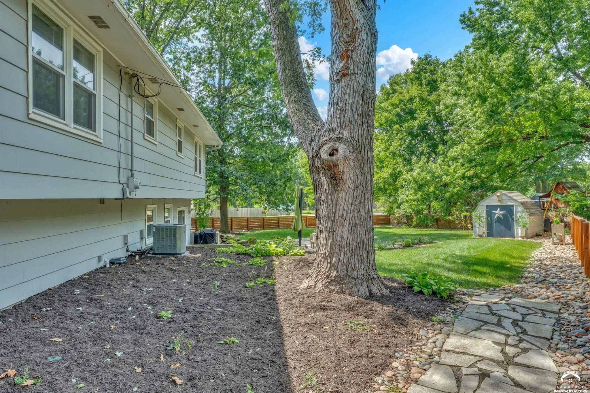 3428 Trail Road Lawrence, KS 66049 - Photo 39 of 48