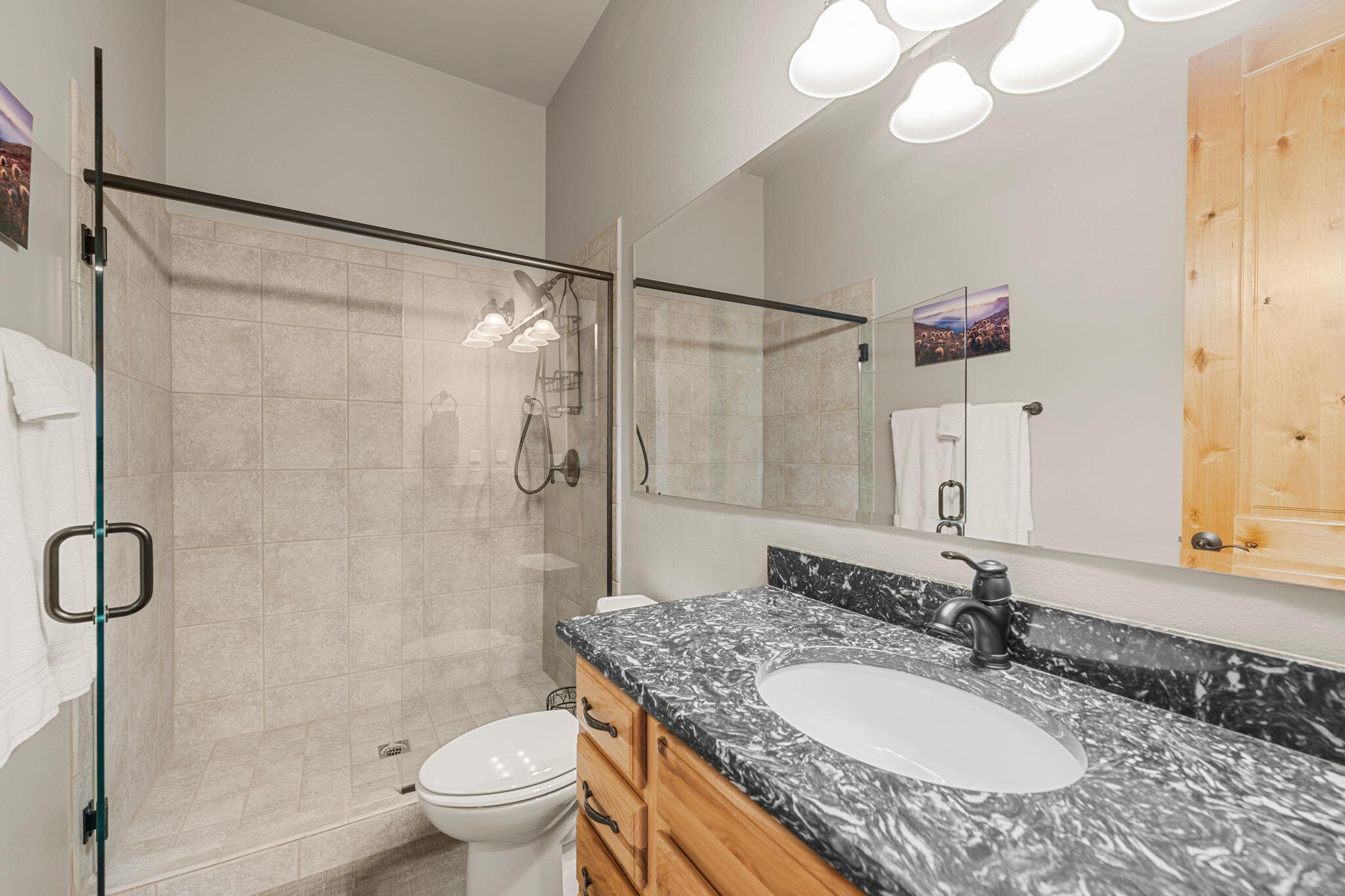 953 Southwest Vantage Point Way Bend, OR 97702 - Photo 22 of 55 78-web-or-mls-Riley_Visuals-78