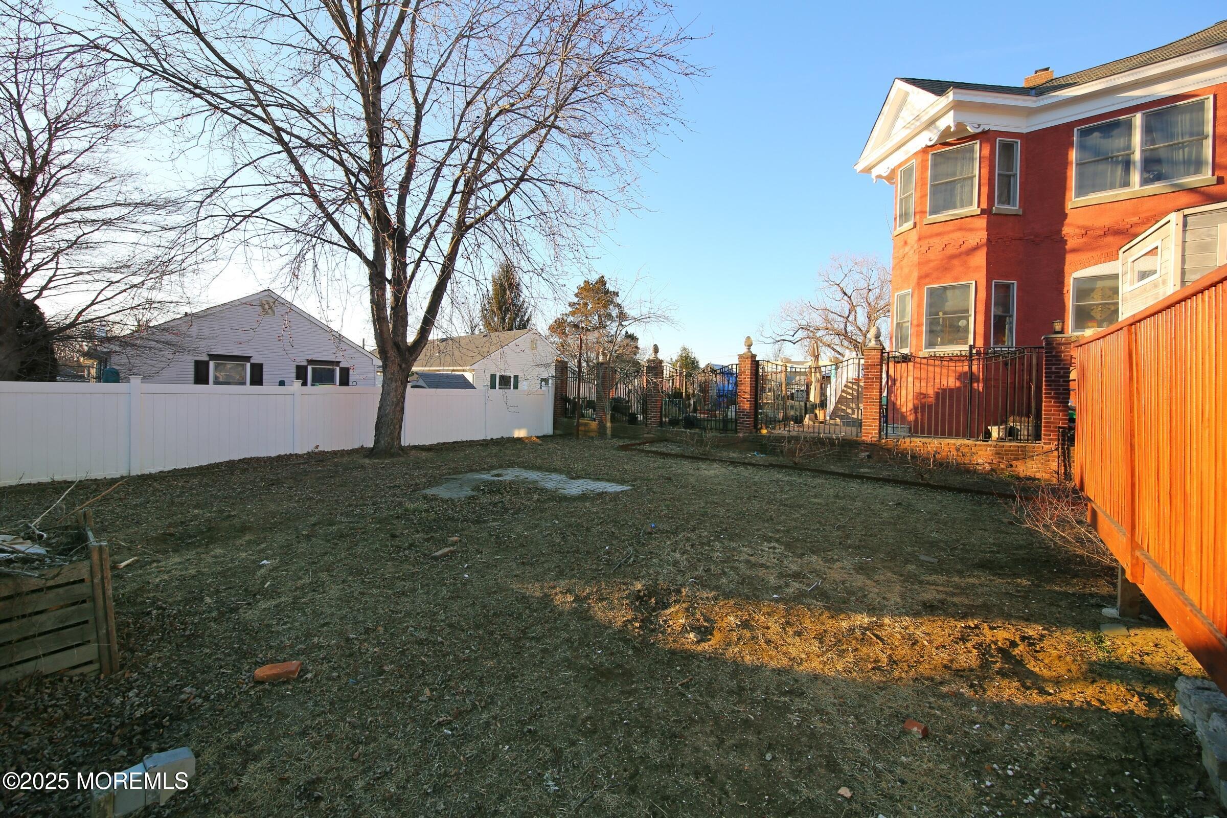 166 Broadway Keyport, NJ 07735 - Photo 20 of 68 Back Yard