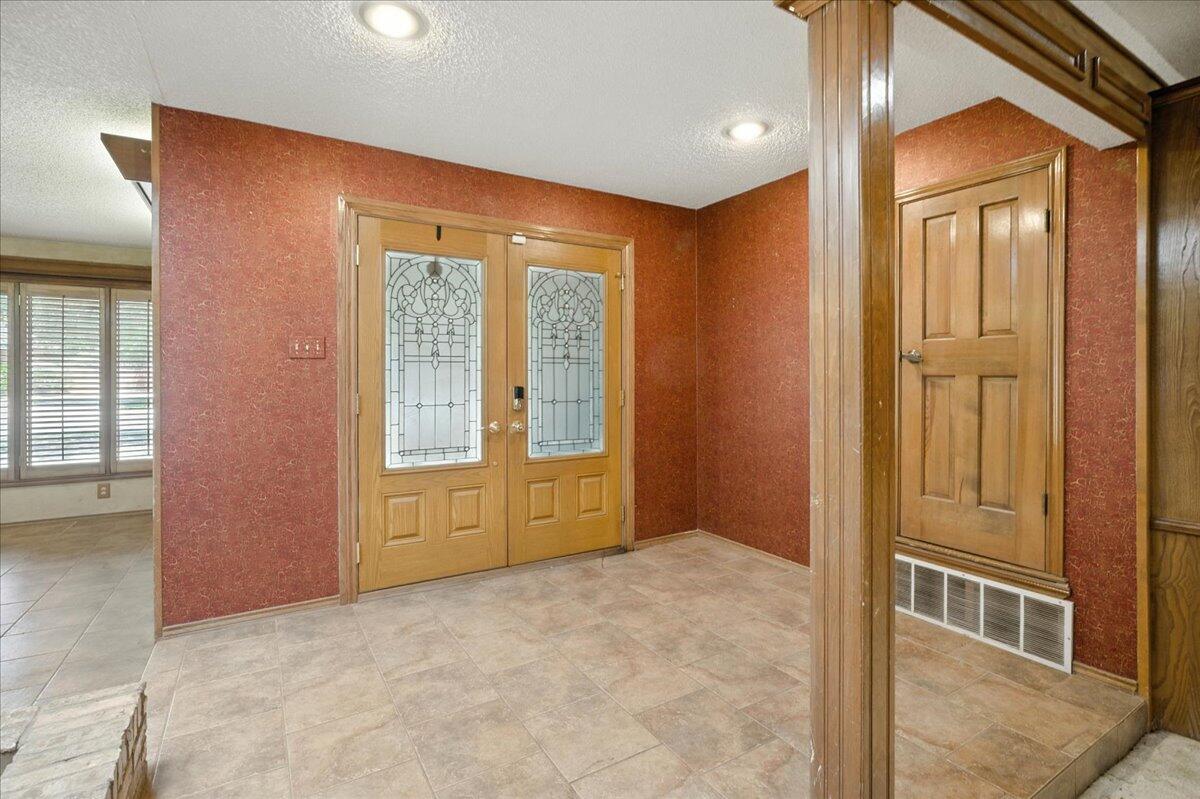 4615 91st Street Lubbock, TX 79424 - Photo 5 of 42 06-DRG09144