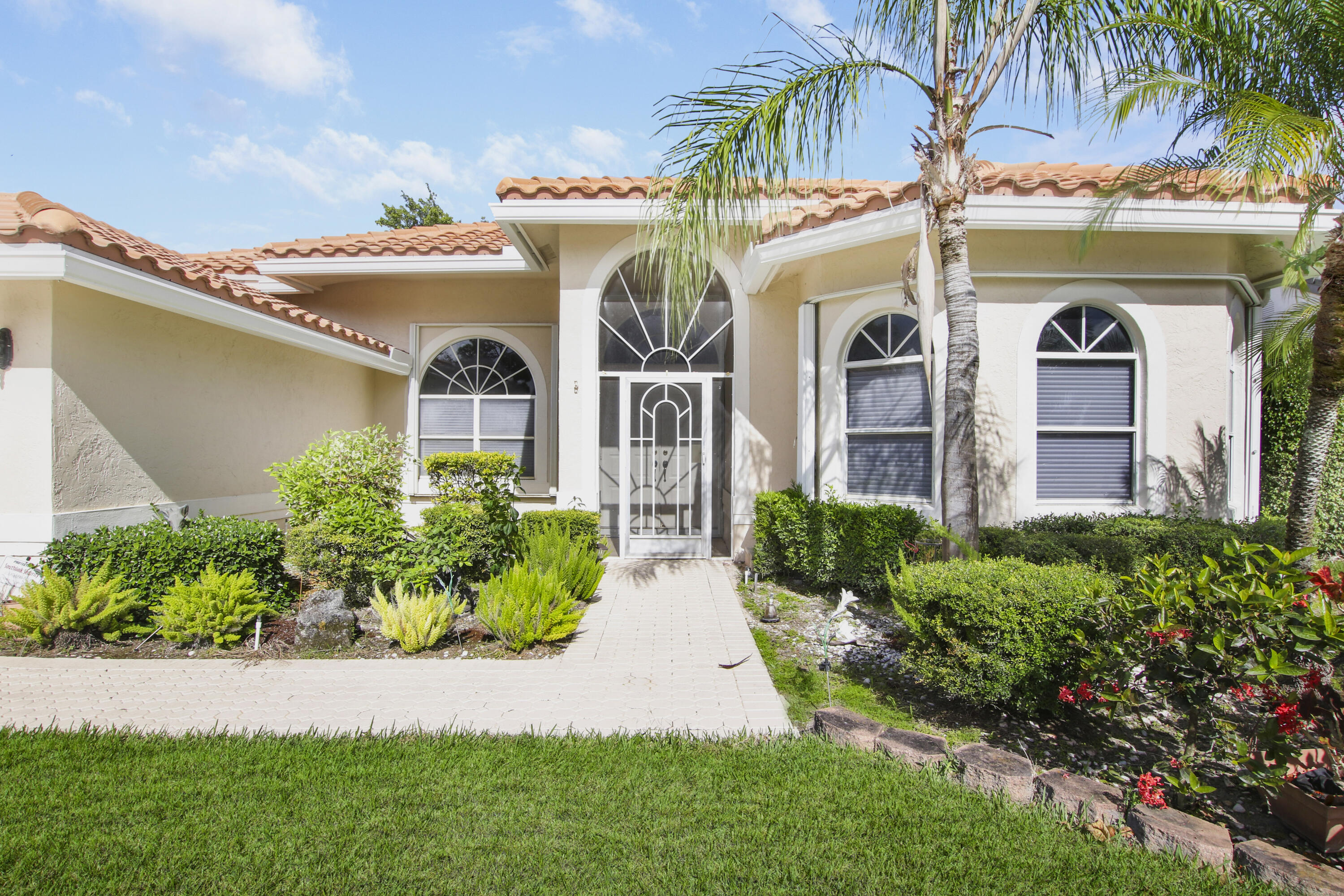5718 Aspen Ridge Circle Delray Beach, FL 33484 - Photo 2 of 32 House-36