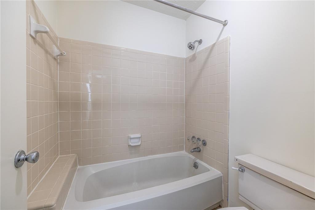 223 Tuxworth Circle Decatur, GA 30033 - Photo 40 of 47