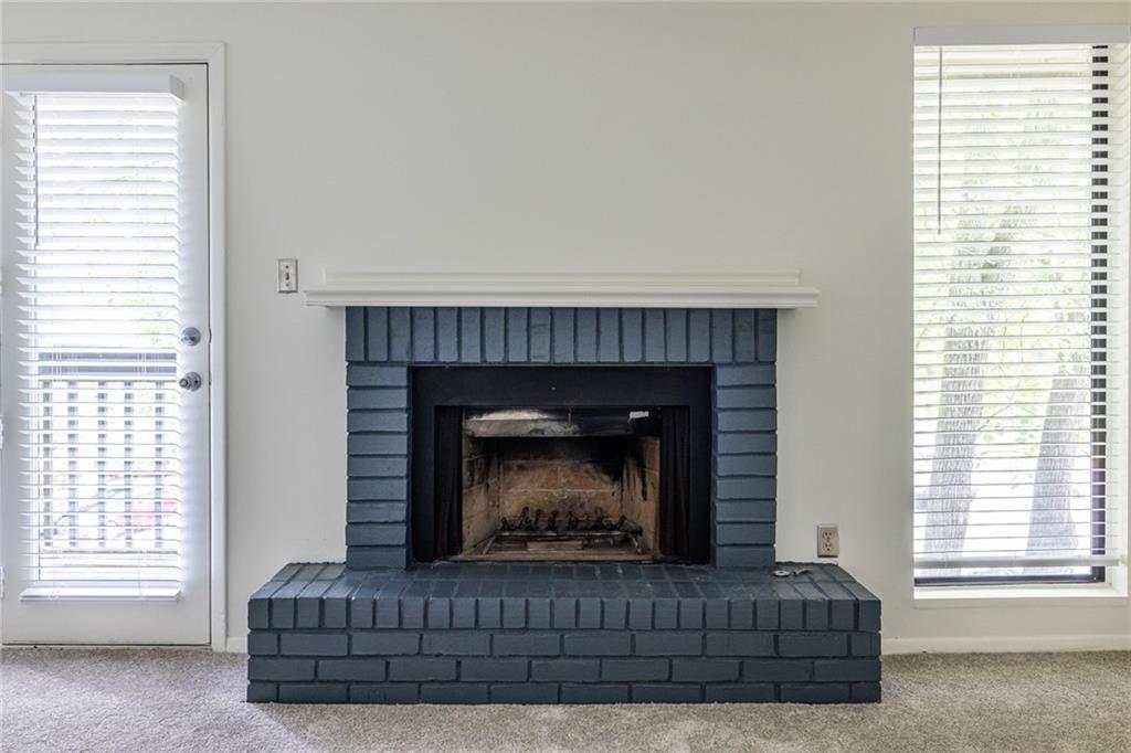 223 Tuxworth Circle Decatur, GA 30033 - Photo 8 of 47