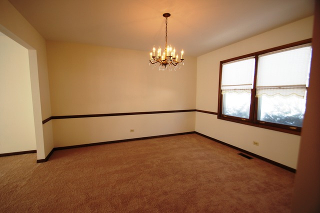2760 Sun Valley Road Lisle, IL 60532 - Photo 7 of 15