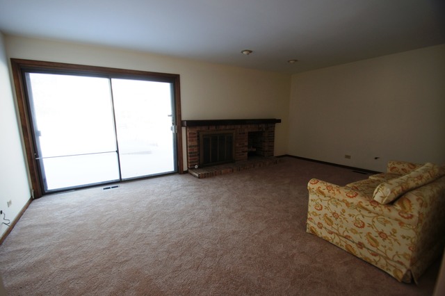 2760 Sun Valley Road Lisle, IL 60532 - Photo 8 of 15