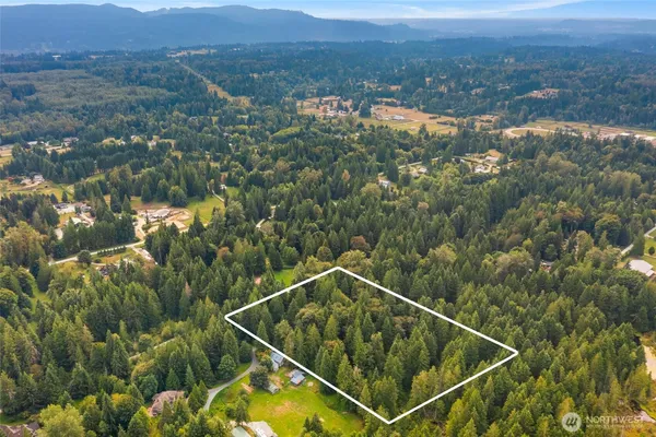 a view of a tennis court