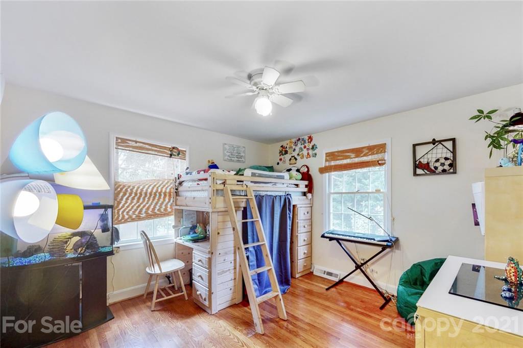 228 Lansdowne Road Charlotte, NC 28270 - Photo 22 of 31 Gallery Image 22