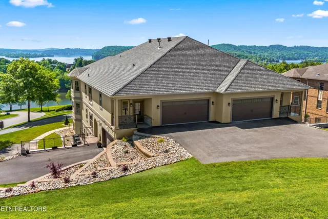 $847,460 | 2432 Grand Vw Court, Kingston, TN 37763