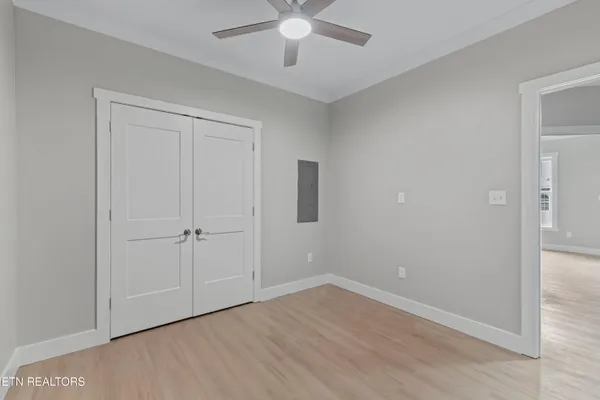 $847,460 | 2432 Grand Vw Court, Kingston, TN 37763