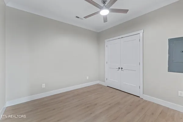 $847,460 | 2432 Grand Vw Court, Kingston, TN 37763