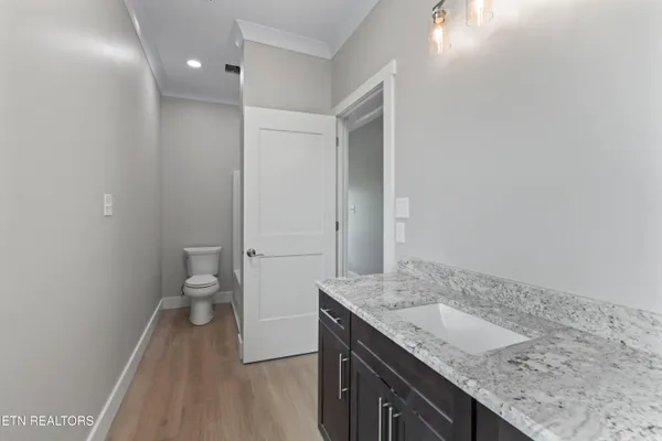 $847,460 | 2432 Grand Vw Court, Kingston, TN 37763