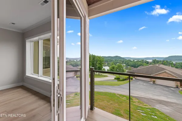 $847,460 | 2432 Grand Vw Court, Kingston, TN 37763