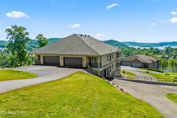 $847,460 | 2432 Grand Vw Court, Kingston, TN 37763