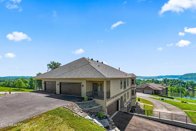 $847,460 | 2432 Grand Vw Court, Kingston, TN 37763
