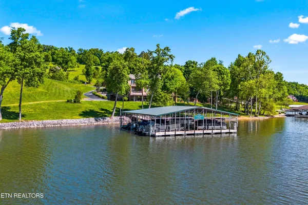 $847,460 | 2432 Grand Vw Court, Kingston, TN 37763