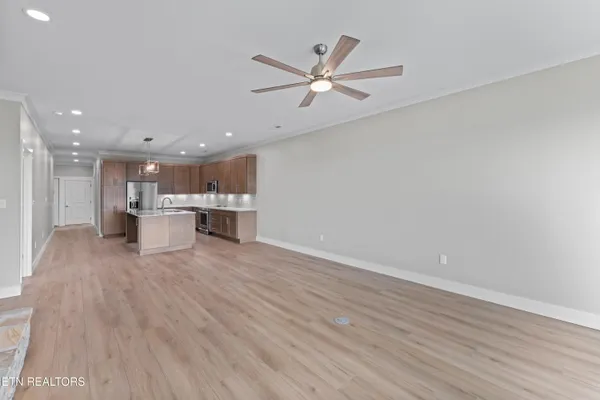 $847,460 | 2432 Grand Vw Court, Kingston, TN 37763